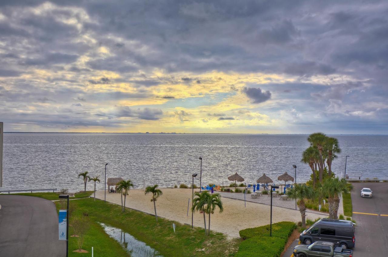 441-Waterfront, Amazing Views, Wifi, Pool And Close To Bucs Stadium Тампа Экстерьер фото